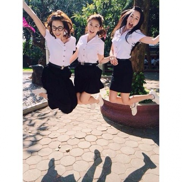 แบ๊วได้อยู่! ‘3สาว นุ่น –ลิเดีย-คริส หอวัง’ในชุดนักศึกษา!