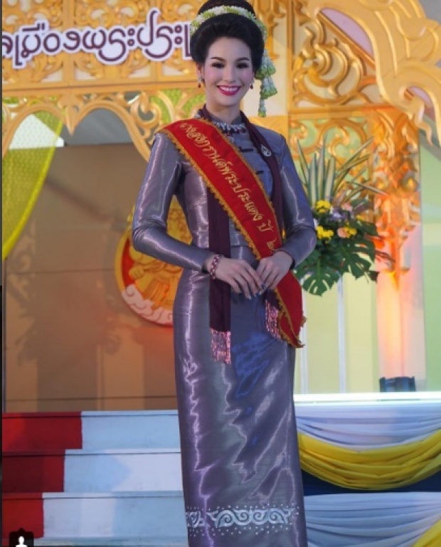 สาวสวยเดินเฉิดฉายบนเวที นางงามพระประแดง พอดูใกล้ๆ ไม่น่าเชื่อ เธอคือนางแบบดัง ที่มาอำลาตำแหน่ง!