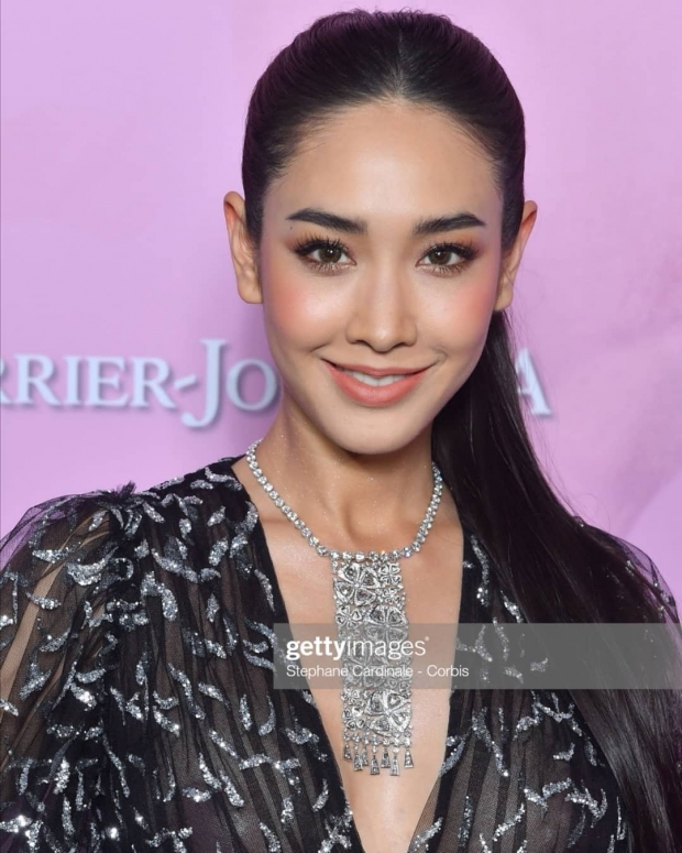 ฟาดไม่ยั้ง มิน-พีชญา จัดชุดสวย โกอินเตอร์ กาล่าสุดหรู Amfar Gala ณ The Peninsula Paris