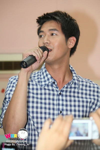 Pic เวียร์ @งานกาชาด