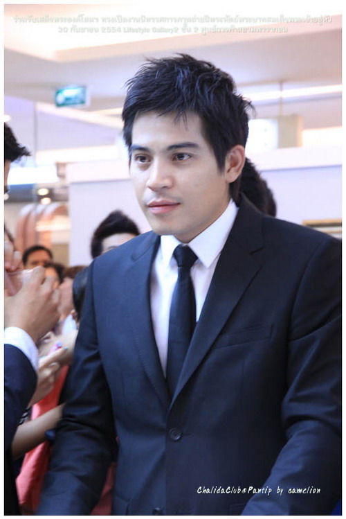 ปอ ทฤษฎี ใสสูท หล่อไม๊