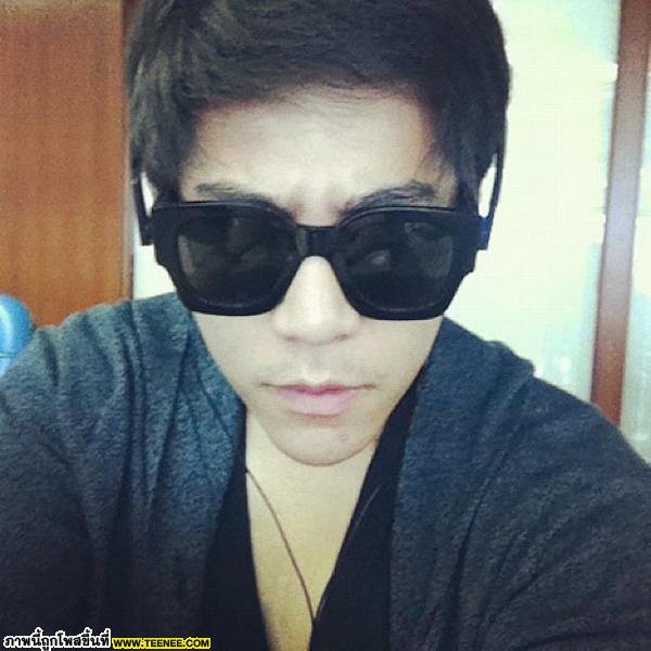 Pic: พอร์ช ศรัญย์ หล่อ ชวน ใจ ละลาย 