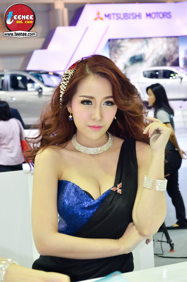 สวยแบ๊ว! โดนใจ กับสาวสวยจาก Mitsubishi