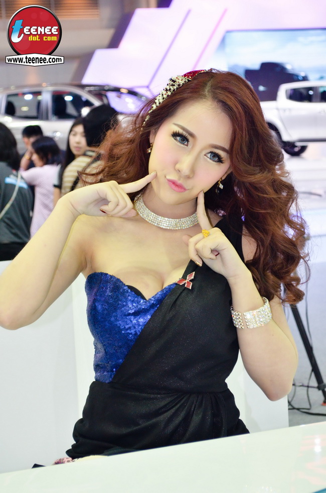 สวยแบ๊ว! โดนใจ กับสาวสวยจาก Mitsubishi