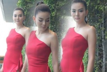 ดิว อริสรา สวยแซ่บในชุดแดงแหวกข้าง โดนใจป๋า