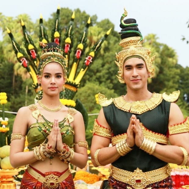 ประมวลภาพ!! “ณเดชน์-ญาญ่า” รำบวงสรวงนาคี 2 คำชะโนด