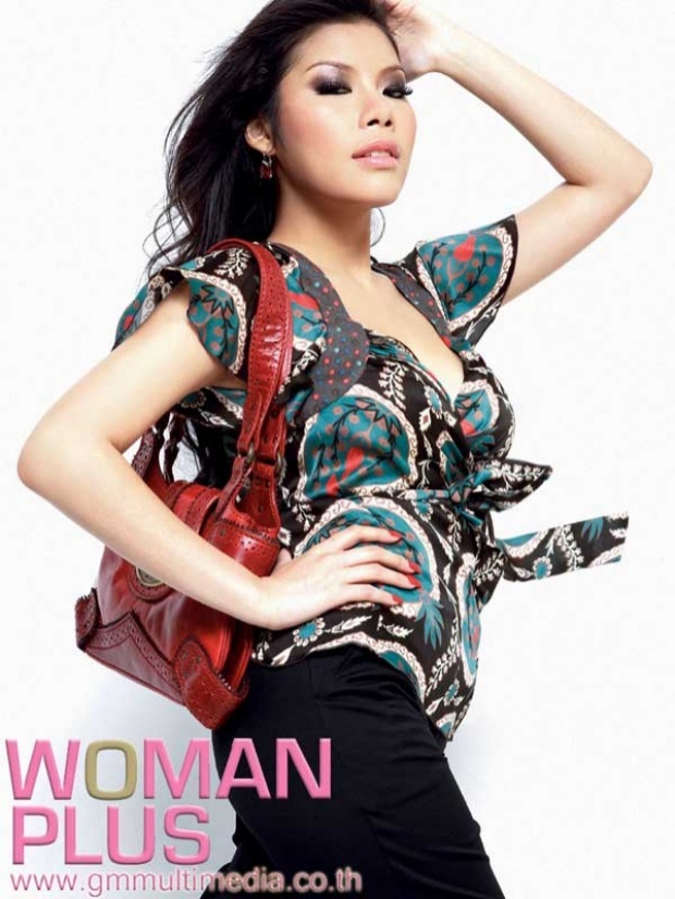 นู๋แหวน สาวเซ็กซี่ จากนิตยสาร WomanPlus