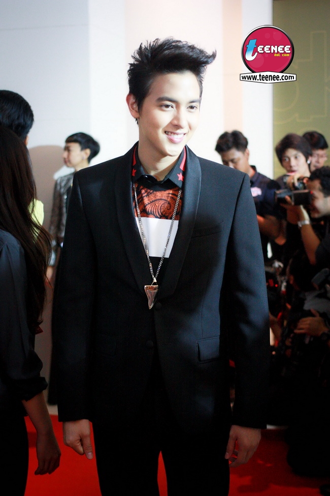  เจมส์ จิรายุ