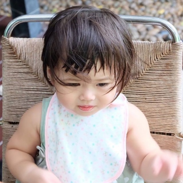 แอร๊ยยย ! น้องนามรูป ลูกสาวตัวน้อยของ ไก่ มีสุข บอกเลยน่ารักอะ