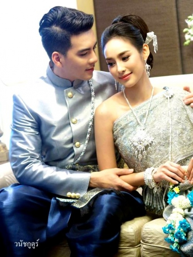 พรีเวดดิ้งรึเปล่า!? นิว - นาว สวยหล่อในชุดไทย...