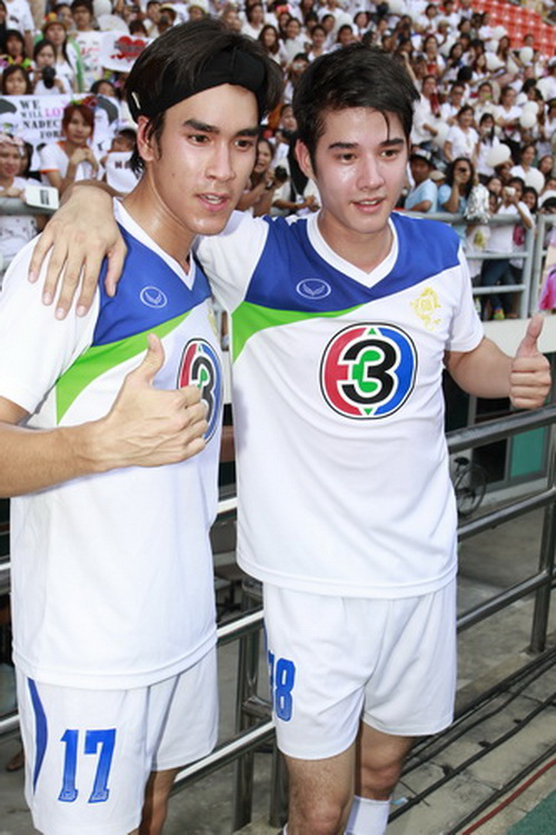 PIC 2หนุ่มซุปตาร์สุดฮอต ณเดชน์-มาริโอ้ 