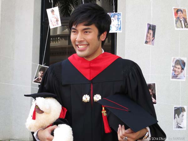 บอม ธนินทร์