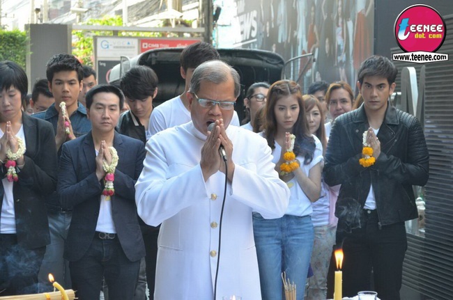 พุฒ,ฌอห์ณ นำทีมบวงสรวงซีรี่ส์ รักนะเป็ดโง่