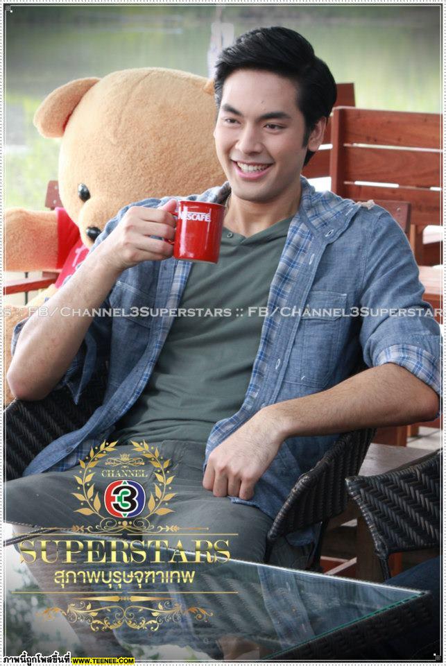 บอม  ธนิน มาดเนี๊ยบ หน้าใส เคราบาง