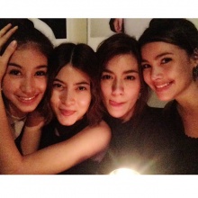 Pic : 4 ซุปตาร์สาววิกสามกับแก๊งค์ล่ม @IG