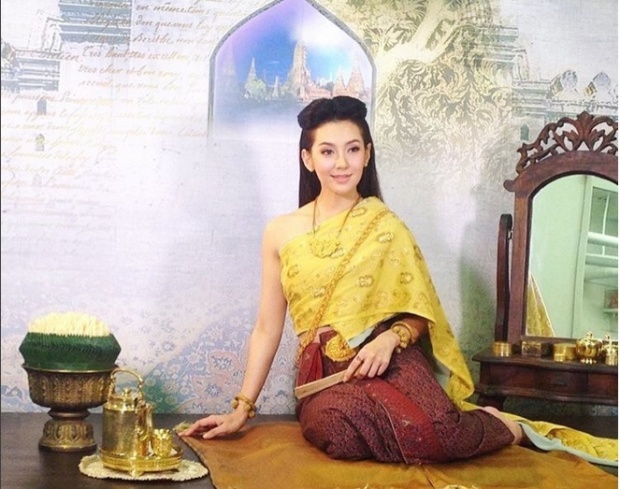 บุพเพสันนิวาส ชักพา  เบลล่า งามสง่า ใน ชุดไทย! แบบจัดเต็ม