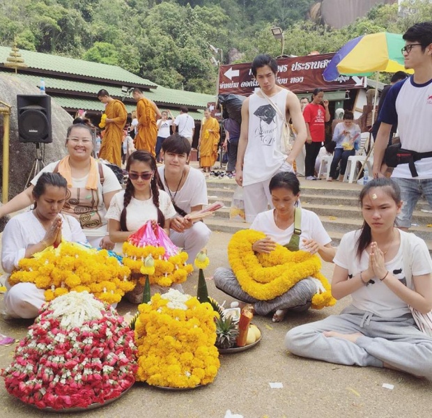 สาธุบุญ!! กระแตขึ้นกราบบูชา รอยพระพุทธบาทเขาคิชฌกูฏ