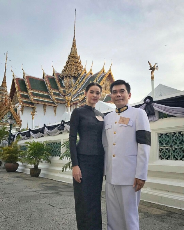 สวยงาม เลอค่า ญาญ่า เป็นเจ้าภาพ บำเพ็ญกุศลถวายพระบรมศพฯ