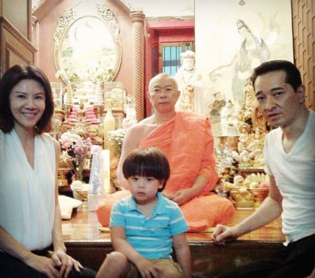 ยังจำได้ไหม?! ส่องภาพครอบครัว “สุ่ย พรนภา” และลูกชาย “น้องเคนโซ่” น่ารักมาก!