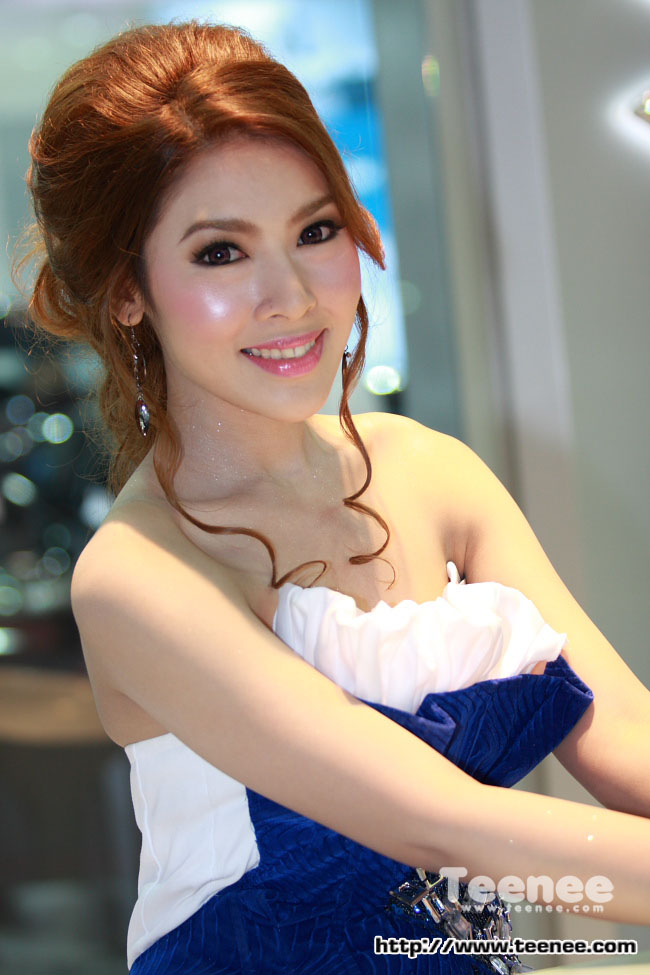 แบ๊ว..สดใส พริตตี้สาวสวยจากค่าย Suzuki มอเตอร์โชว์ 2011