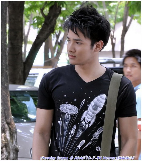 รอน Af หล่อ ล้ำ บึก