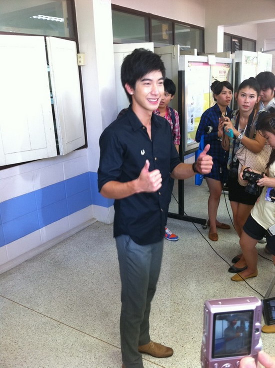 โตโน่ ทำบุญวันเกิด