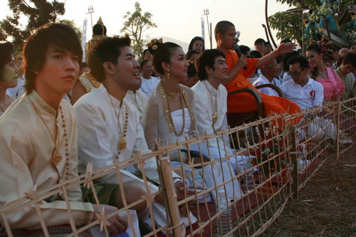 ภาพศิลปินดังร่วมงานบุญ