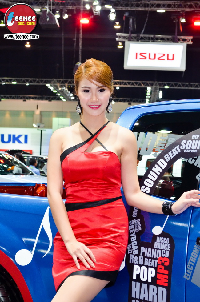 พริตตี้ Isuzu สวย เชิด!