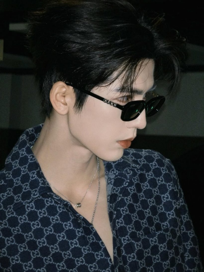 เเฟนๆอึ้งลุคหล่อ จางหลิงเฮ่อ รู้ราคาปุ๊บลมเเทบจับ