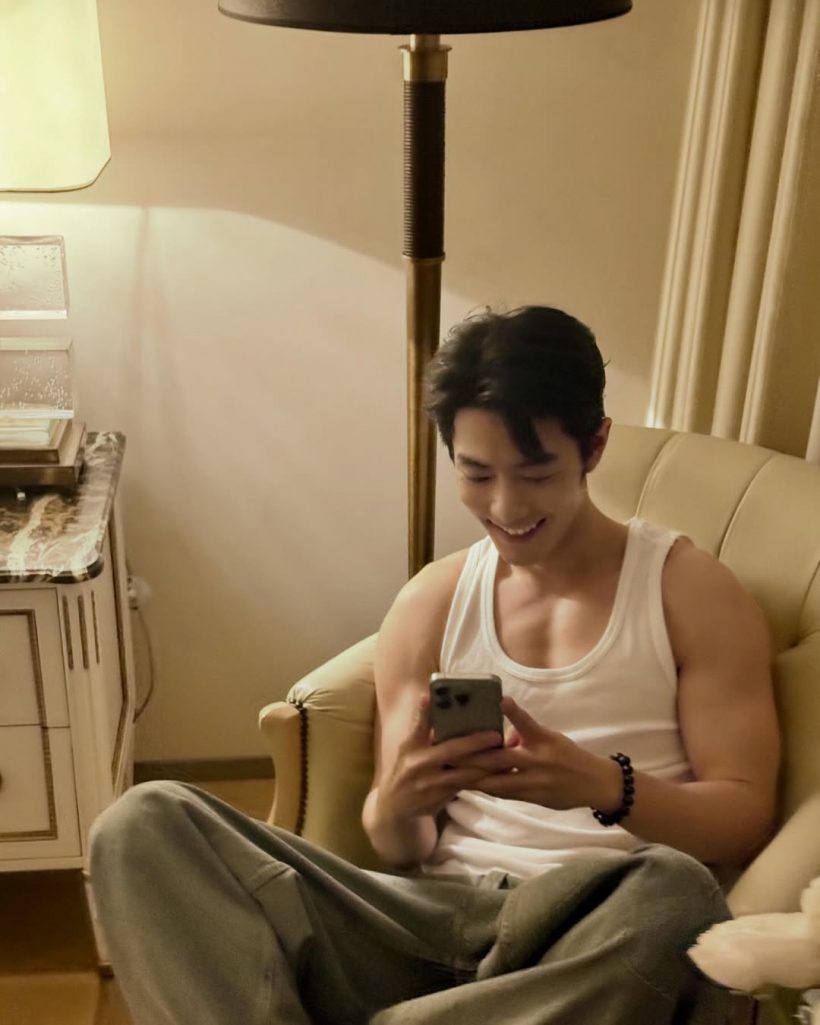 อึ้งเเล้วอึ้งอีก! พระเอกคนนี้ ดันมูลค่าสื่อพุ่งทะลุพันล้าน