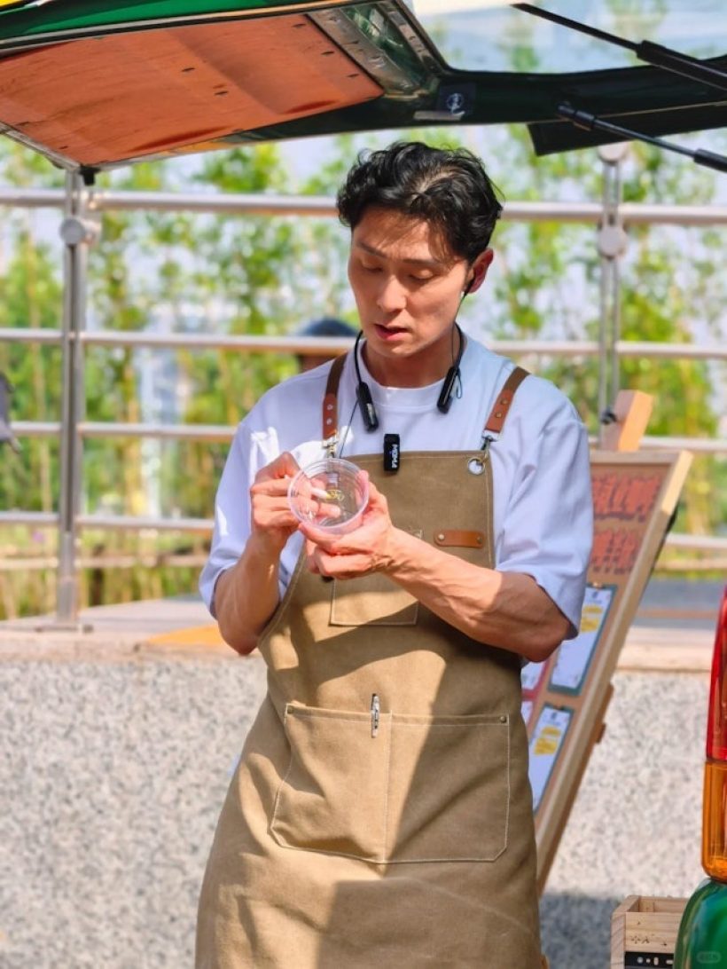 ชื่นชม ดาราหนุ่มไม่อายทำกิน ทำงานเสริม เปิดท้ายขายกาเเฟ