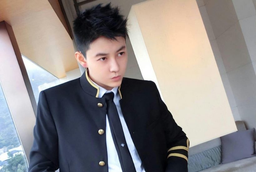 ไม่ใช่แค่เพื่อน? ซุปตาร์สาวควงทอมบอย เดินจูงมือ-หวานเจี๊ยบ!