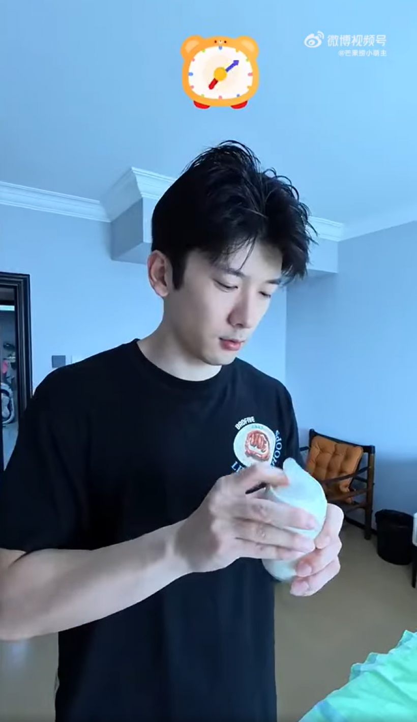 สามีตัวอย่าง! พระเอกดังอัปเดตชีวิตล่าสุด กลายเป็นพ่อลูก 1