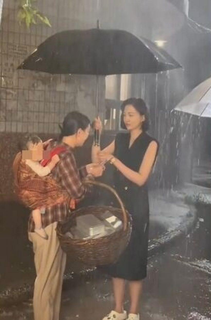 ดาราสาวเเฉกองถ่าย ปล่อยทารกตากฝน เด็กร้องไห้หนัก