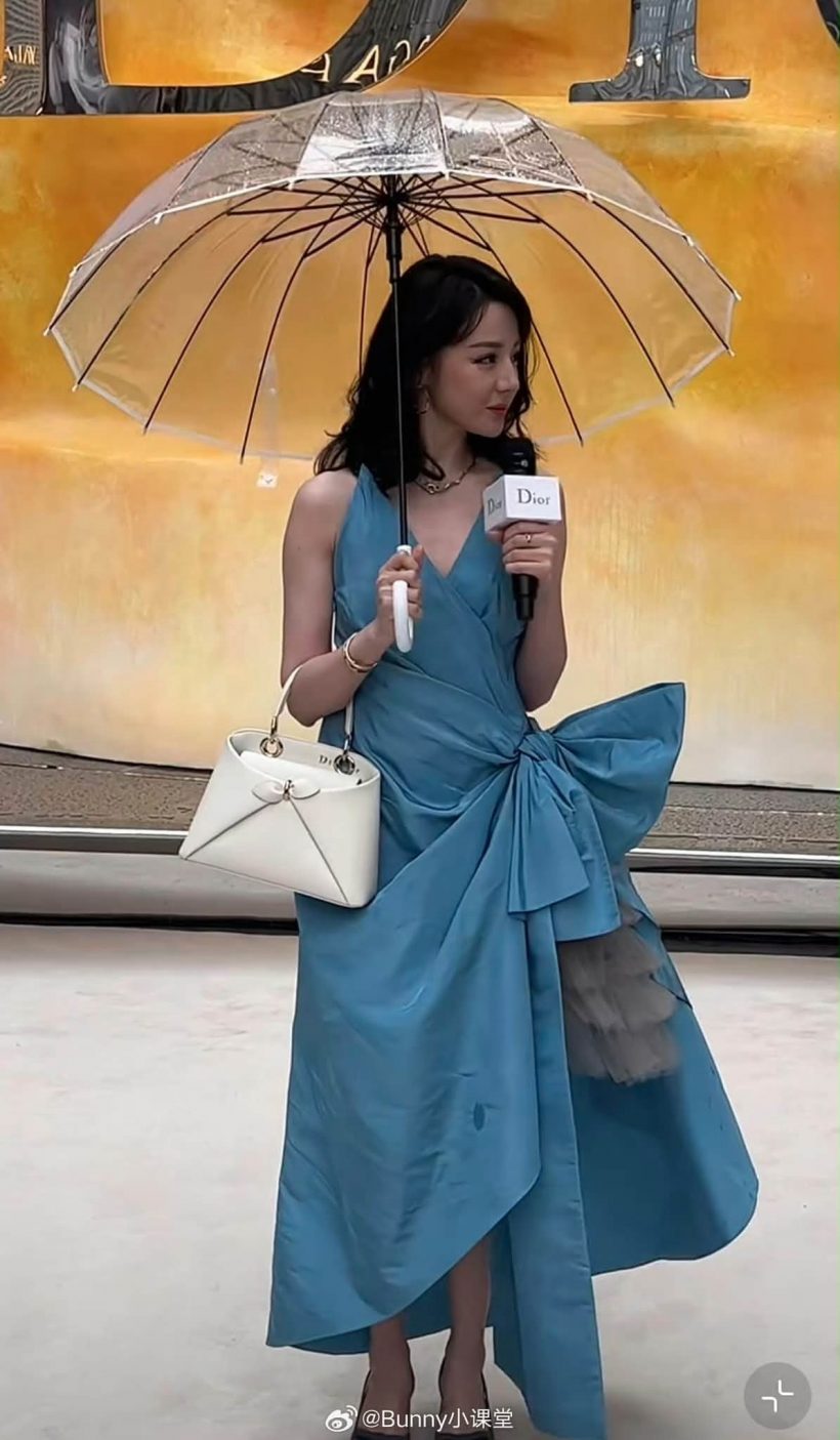 เเฟนๆเดือดจัด ใครเเต่งหน้าให้ ตี๋ลี่เร่อปา ผม-ชุด ก็ไม่โอเค