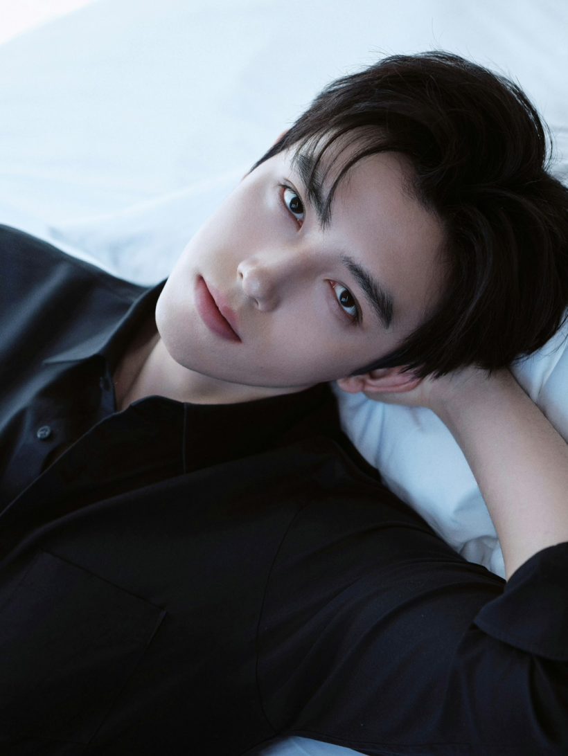 ชาวเน็ตเปิดหลักฐานชัดๆ ลือ ตี๋ลี่เร่อปา เดตพระเอกรุ่นน้อง