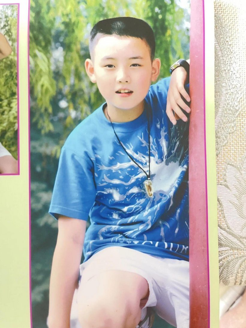 เปิดภาพวัยเด็กพระเอกดัง พิสูจน์เเล้วหล่อเเบบไร้ศัลยกรรม