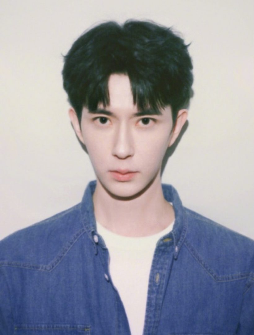 เปิดไทม์ไลน์อวี๋เหมิงหลง ก่อนพลัดตกตึกเสียชีวิต ปริศนา4ข้อที่ยังคาใจ