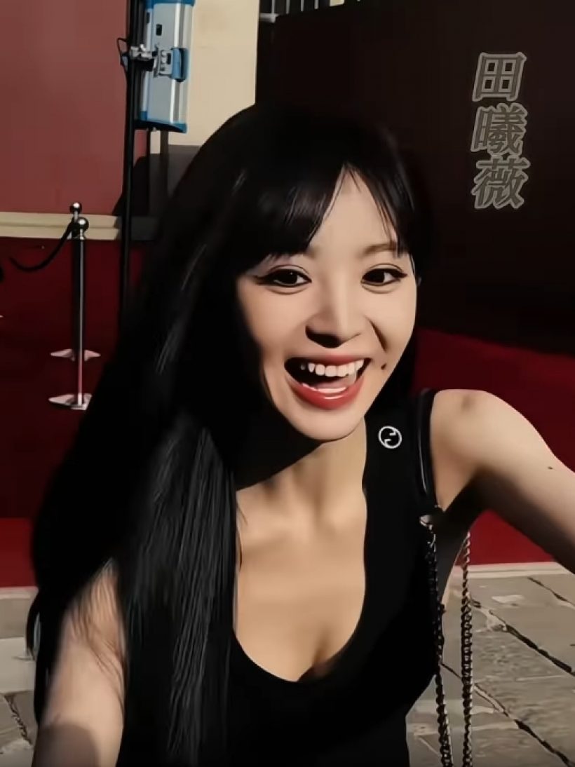 ชาวเน็ตเปิดนาทีโดนเถียนซีเว่ย ตก ยิ้มทีมีละลาย