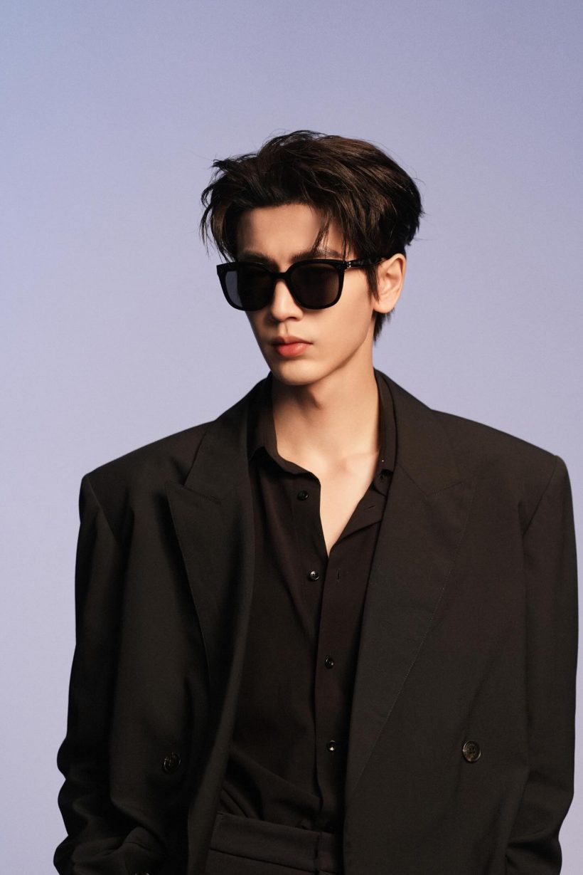 จางหลิงเฮ่อ พิสูจน์ความปัง ทำยอดขายเเว่นทะลุ 100 ล้านใน1วัน!