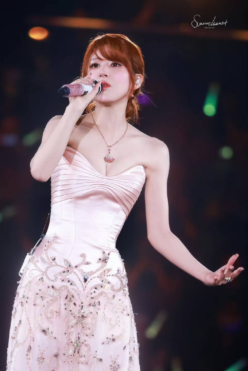 เก็บตกบรรยากาศมีตติ้ง จ้าวลู่ซือ เฉิดฉายหวนสู่วงการอีกครั้ง