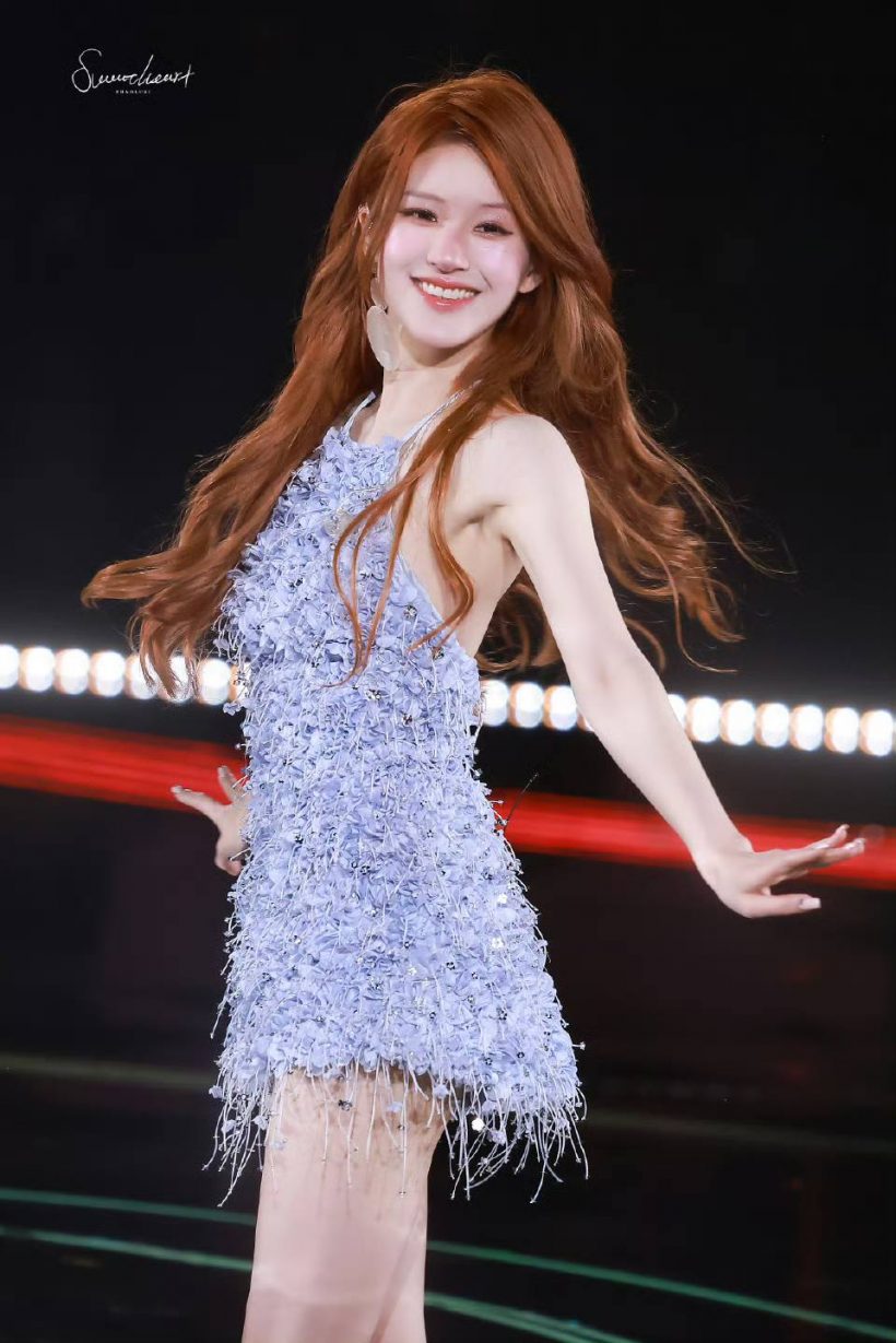 เก็บตกบรรยากาศมีตติ้ง จ้าวลู่ซือ เฉิดฉายหวนสู่วงการอีกครั้ง