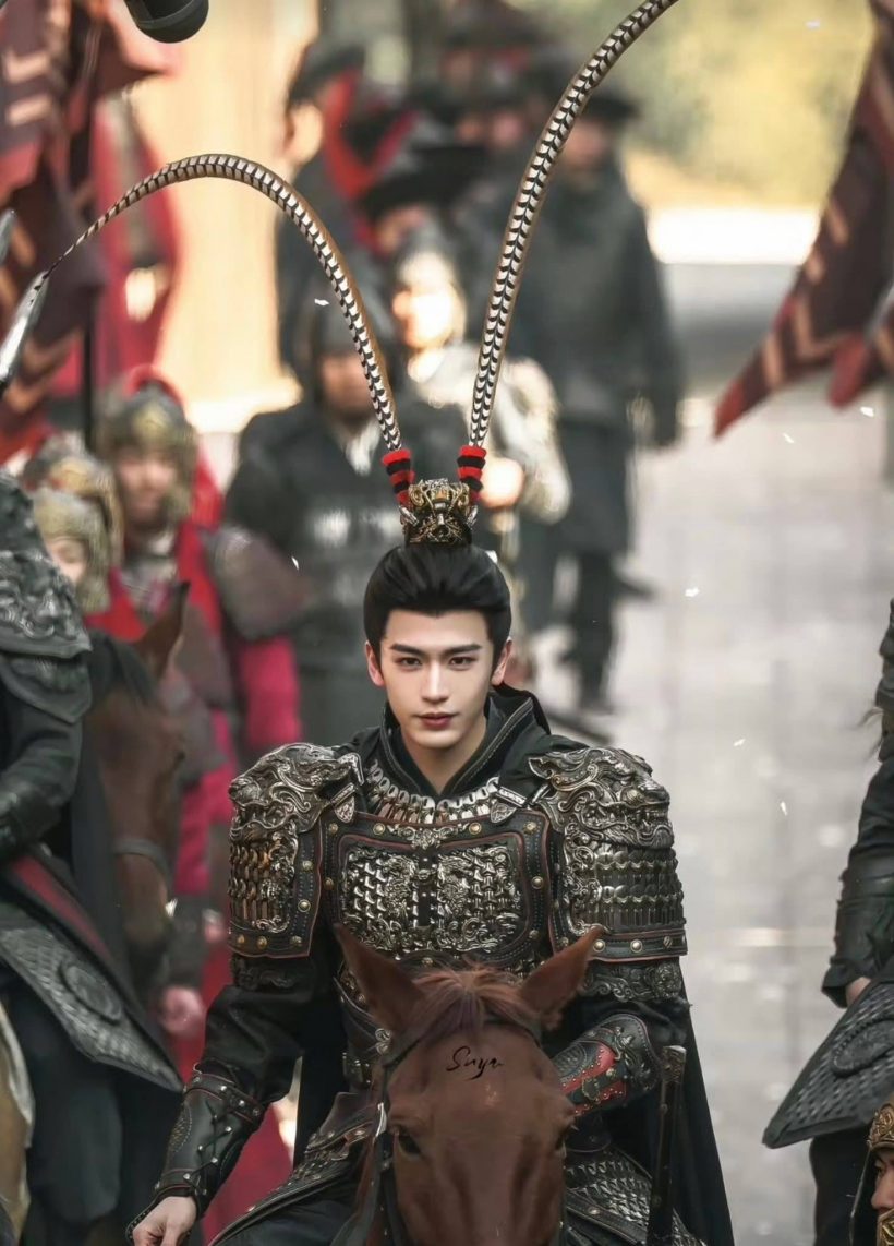 เปิดความหมาย หางไก่ฟ้า ศรีษะ จางหลิงเฮ่อ มีไว้ทำไม?