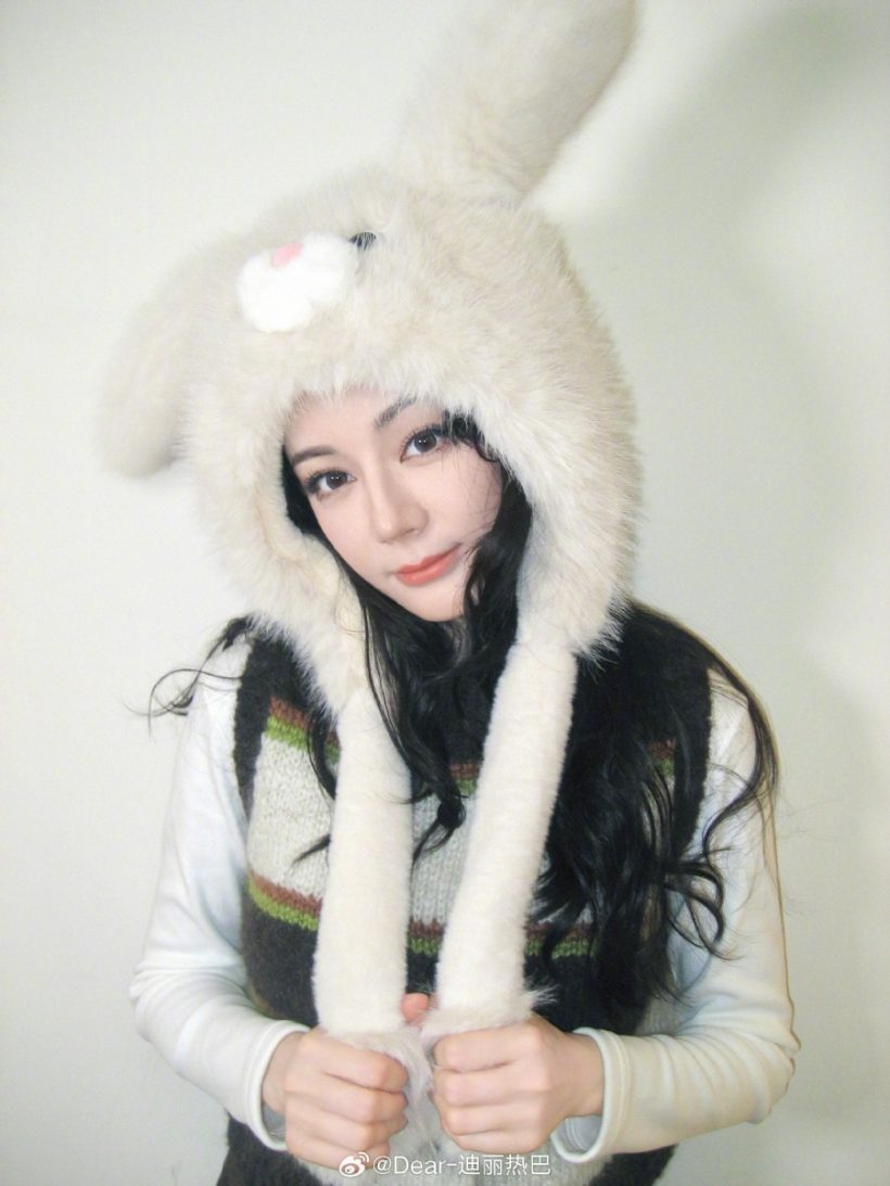 เปิดภาพสมัยอายุ 20 ตี๋ลี่เร่อปา เคยตัดพ้อบอกตัวเองไม่สวย!