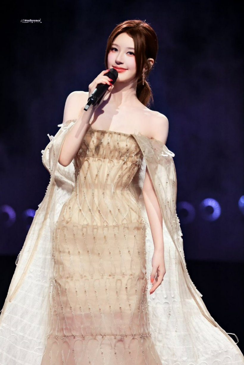 จ้าวลู่ซือเสกกรุงเทพฯ เป็นเทพนิยาย! ทุกลุคบนเวทีสวยใจละลาย