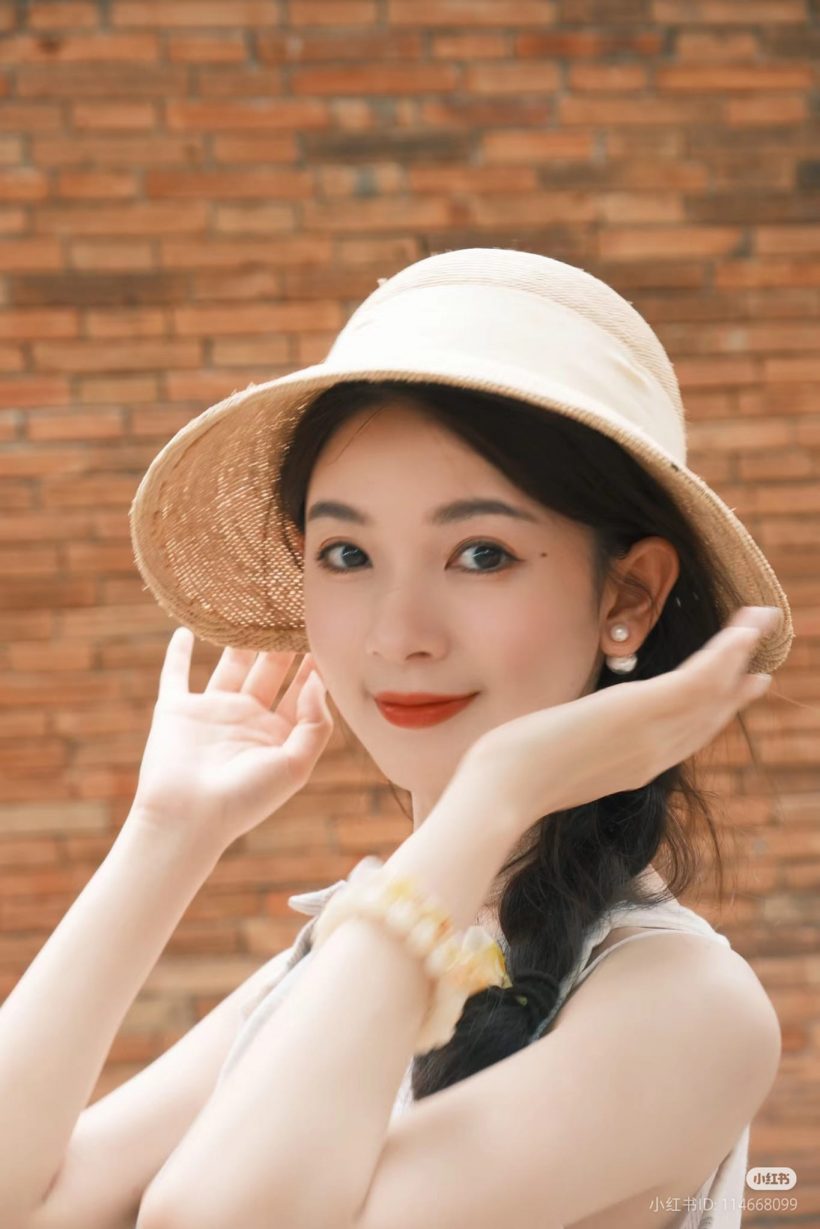 นางเอกจีนคนดังเเต่งชิลโผล่เที่ยวไทย ตัวจริงสวยหวานขาวมาก! 