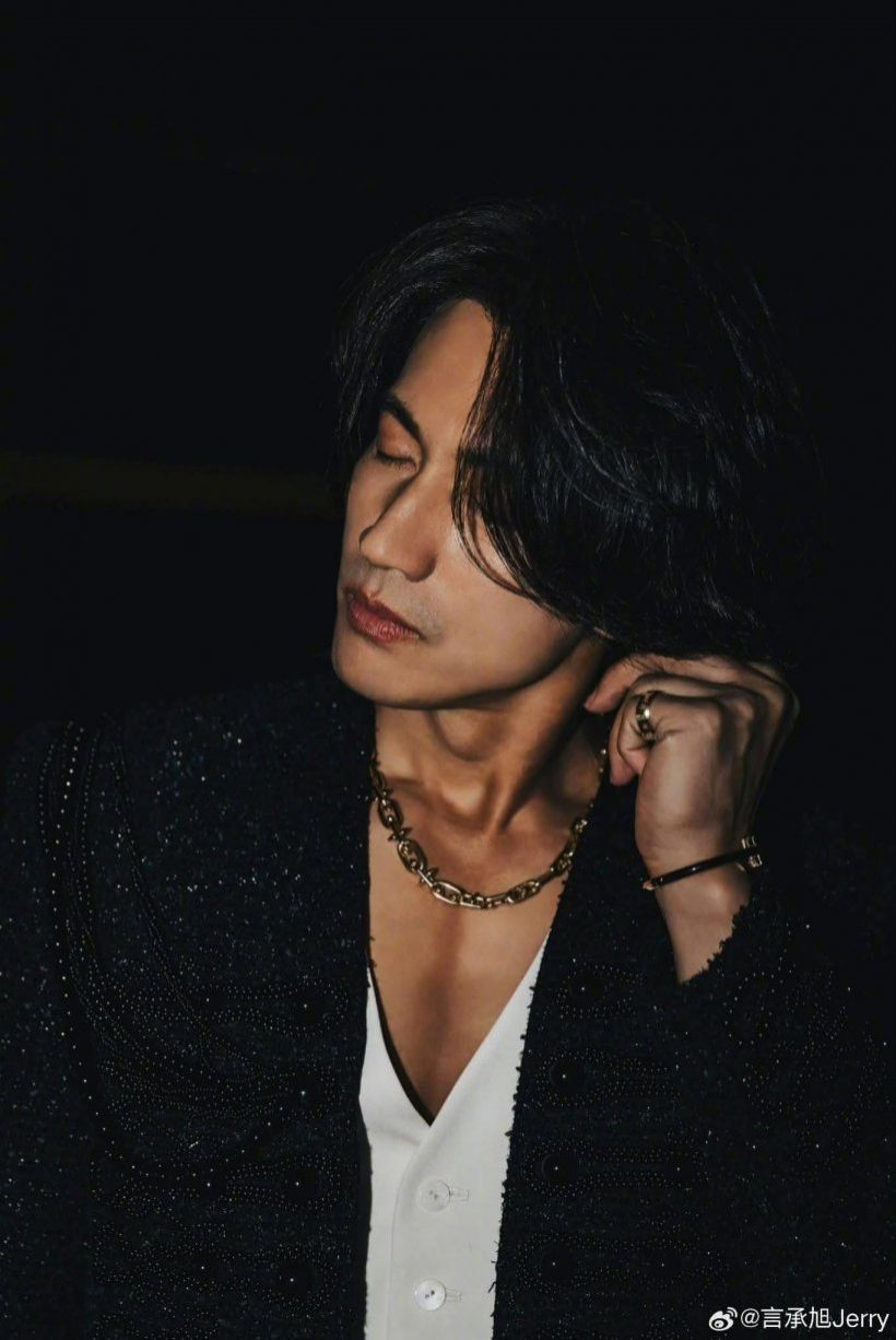 เปิดภาพเทียบชัดๆ เต้าหมิงซื่อ 24 ปีผ่านไปมีอะไรเปลี่ยนเเปลง!