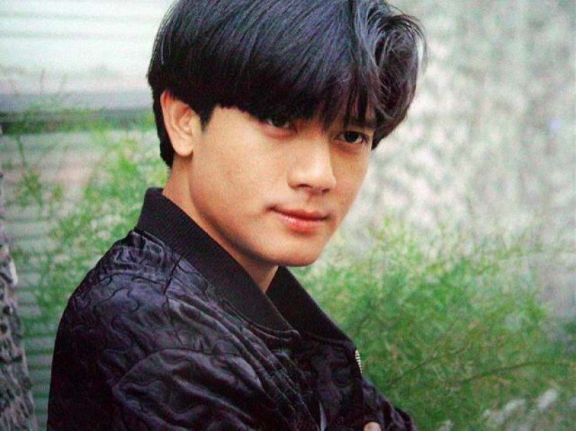 เปิดภาพในตำนานอดีตพระเอกดัง ความหล่อพุ่งสาวกรี๊ดทั้งเอเชีย