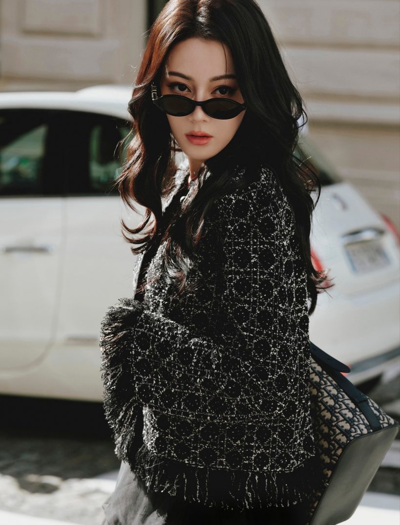 ไทม์ไลน์แตก! ส่องคอมเมนต์ชาวจีนหลัง ‘ตี๋ลี่เร่อปา’ ปล่อยลุค Dior ล่าสุด