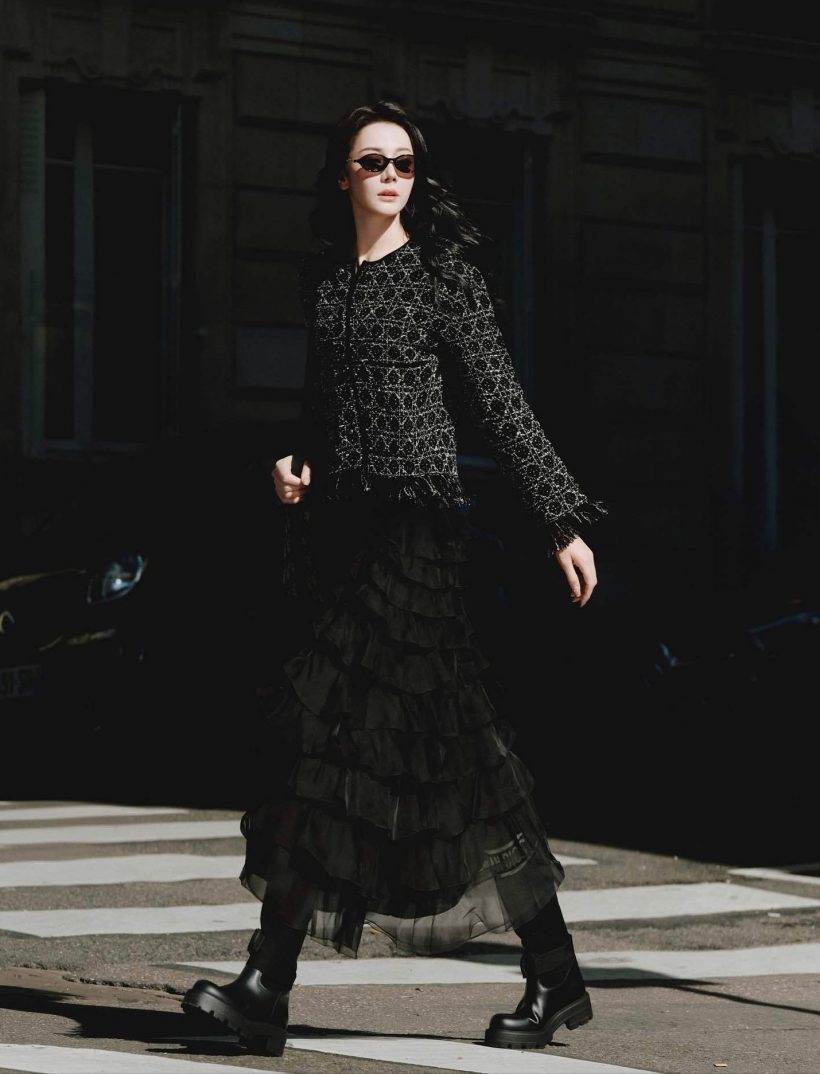 ไทม์ไลน์แตก! ส่องคอมเมนต์ชาวจีนหลัง ‘ตี๋ลี่เร่อปา’ ปล่อยลุค Dior ล่าสุด